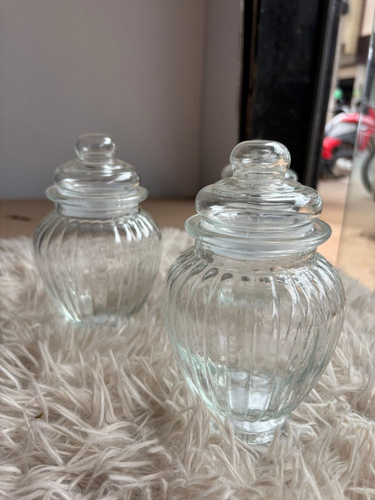 Pote de Vidro com Tampa – Design Clássico e Elegante