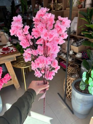 Ramo de flores artificiais de cerejeira (sakura) em tom rosa vibrante